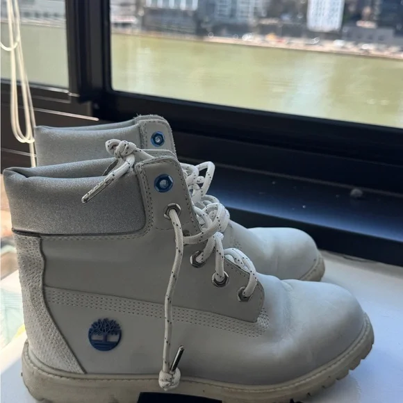 Timberland Shoes Timberland White Boots Classic Work Style - Main Image